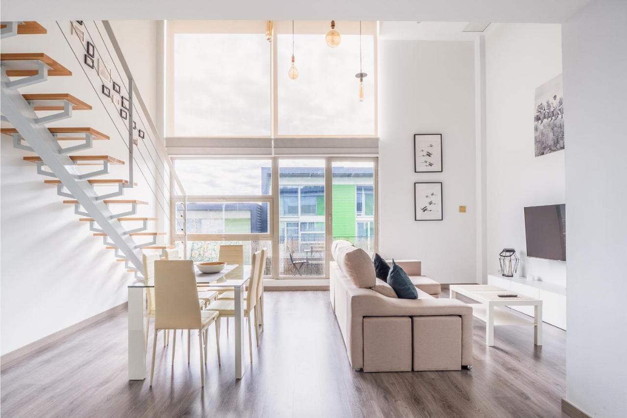 El Ventero Apartment - Elegante Apt Para 5 Con Terraza, Wi-Fi Y Aparcamiento En La Calle Camarma de Esteruelas Екстер'єр фото