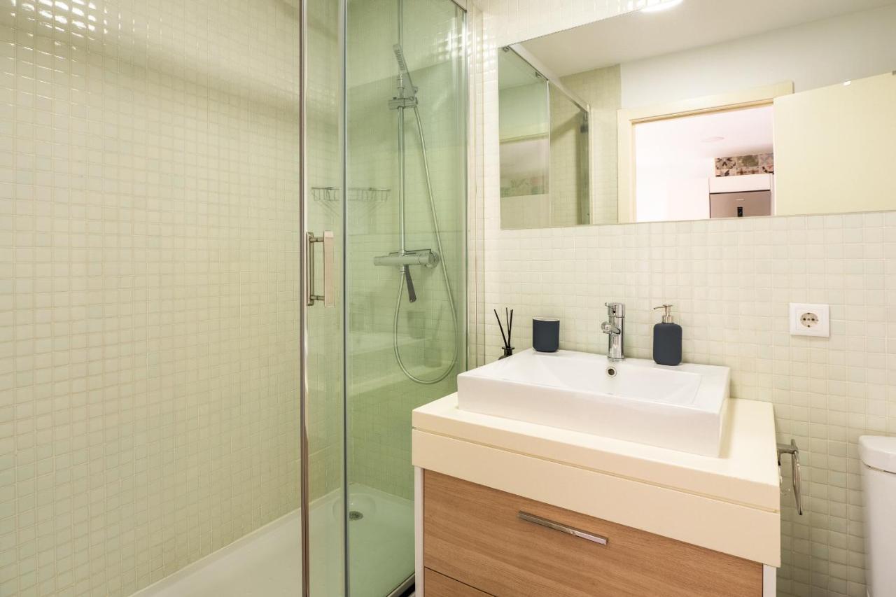 El Ventero Apartment - Elegante Apt Para 5 Con Terraza, Wi-Fi Y Aparcamiento En La Calle Camarma de Esteruelas Екстер'єр фото